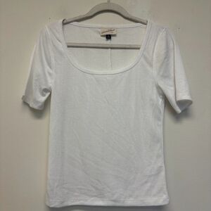 Womens Short Sleeve Top Size Medium #448